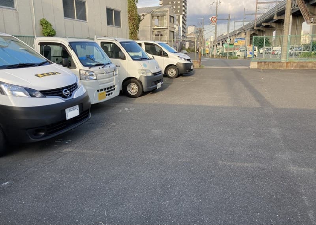大阪神鉄豊中タクシーの経営する駐車場（第4駐車場）